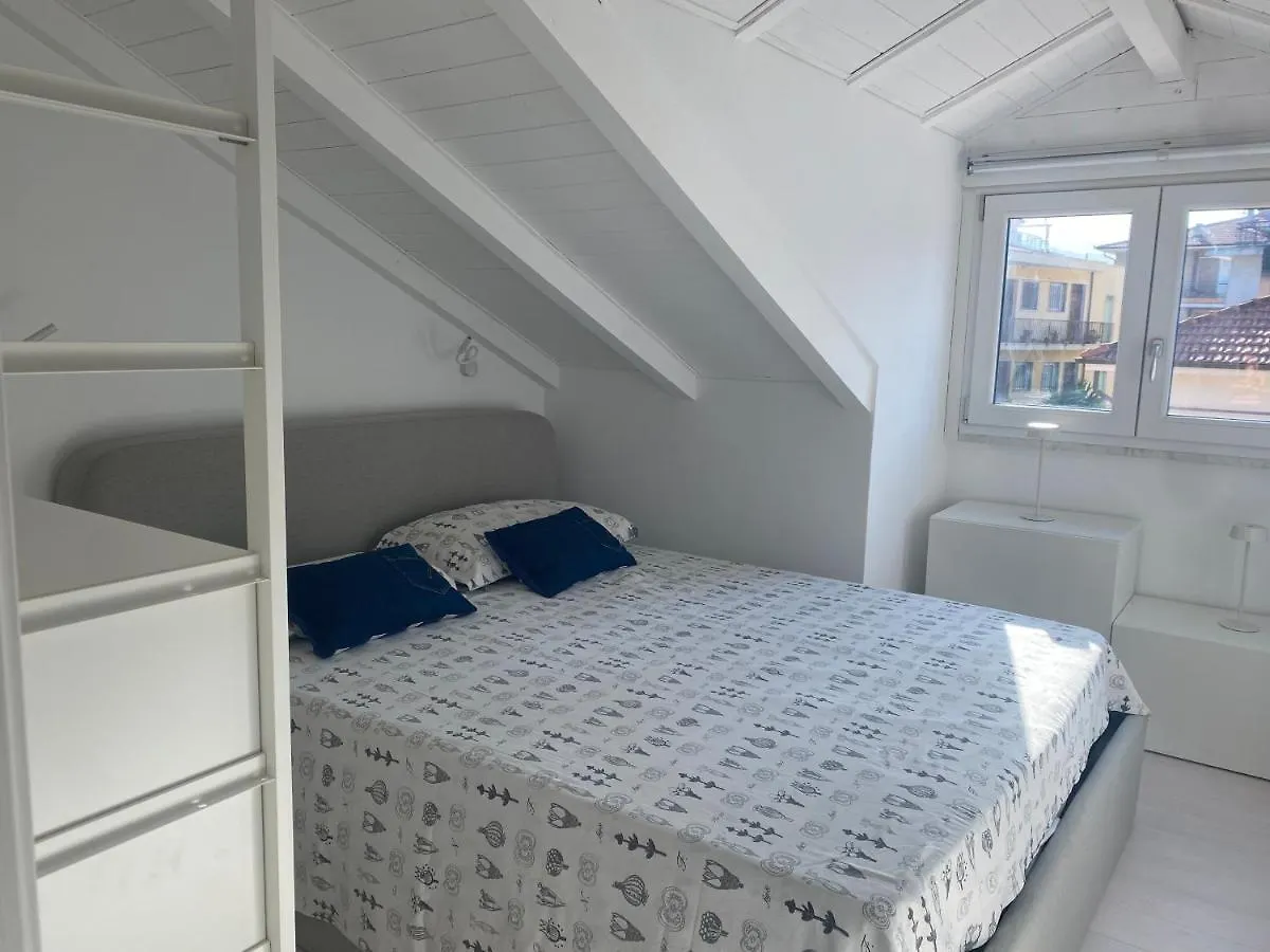 Diano Design&Suite Jeans Diano Marina Apartment